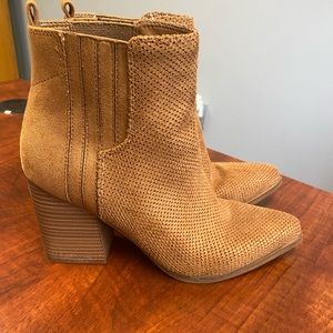 Nordstrom Rack booties size 7 1/2. worn a couple times